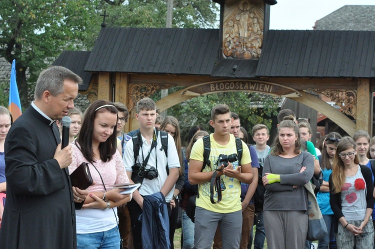 II Pielgrzymka Młodych Diecezji Kieleckiej do Zabawy