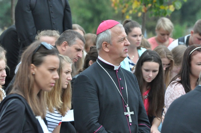 II Pielgrzymka Młodych Diecezji Kieleckiej do Zabawy