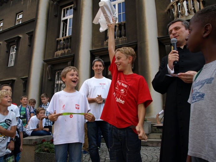 Pielgrzymka Ministrantów do katedry Chrystusa Króla w Katowicach Galeria 3