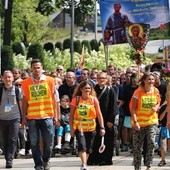 W siódmym dniu pielgrzymowania wkroczyli na Jasną Górę: zmęczeni, ale szczęśliwi...