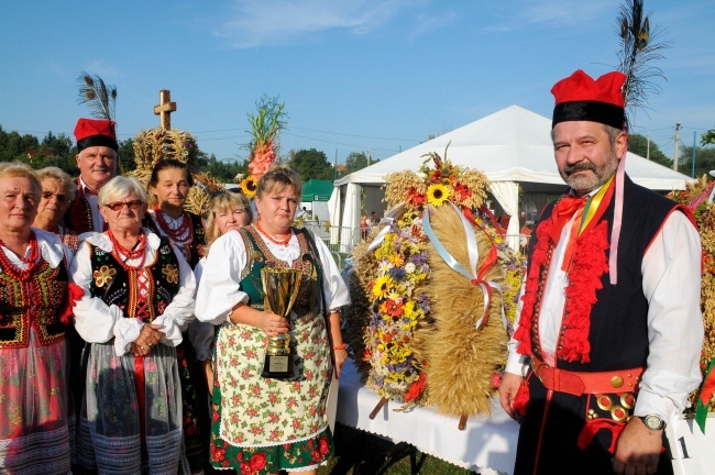 Wieńce dożynkowe