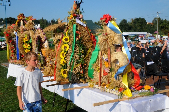 Wieńce dożynkowe