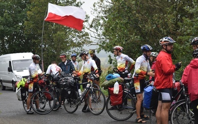 Czwarty tydzień wyprawy "Radość Życia" NINIWA Team