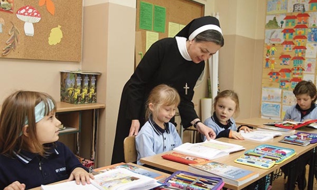 90 proc. uczniów w Polsce uczęszcza na lekcje religii w szkole