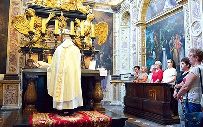  Msza przy grobie św. Jacka w Krakowie 