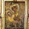  Kopia obrazu MB Chełmskiej znajduje się także w pobliskiej cerkwi Po lewej: Wielu uważa, że oryginał obrazu powinien wrócić do chełmskiej bazyliki