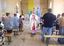  Dzieci są największą nadzieją na odbudowę wspólnoty. Msza z udziałem biskupa odesko- -symferopolskiego Bronisława Bernackiego