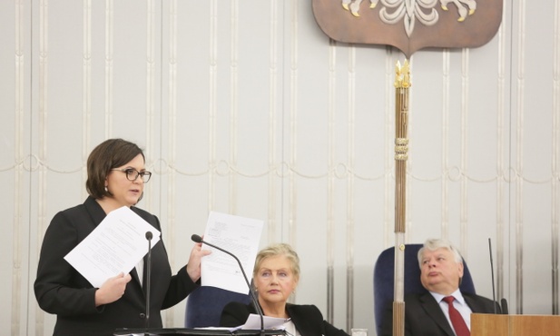 Wysłanniczka Dudy przekonuje Senat