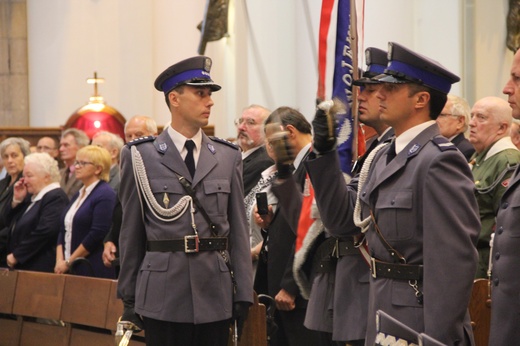 W hołdzie pomordowanym policjantom II RP