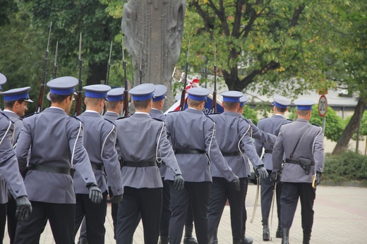 W hołdzie pomordowanym policjantom II RP