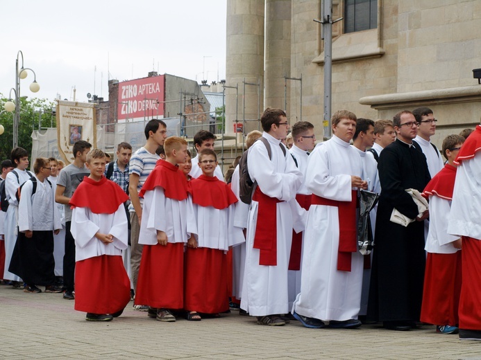 Pielgrzymka Ministrantów do katedry Chrystusa Króla w Katowicach