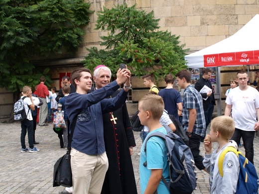 Pielgrzymka Ministrantów do katedry Chrystusa Króla w Katowicach 