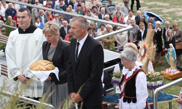 Msza św. odpustowa tradycyjnie połączona była z dożynkami