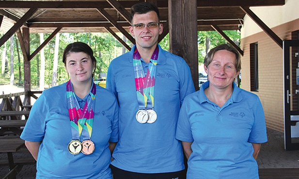 Patrycja Kiedrowska, Daniel Gietka,  Małgorzata Petryna