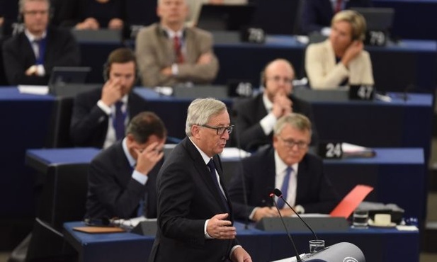 Juncker: To nie czas, by bać się uchodźców