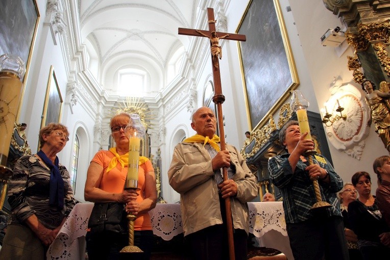 Pielgrzymka niewidomych do Łowicza, cz. I