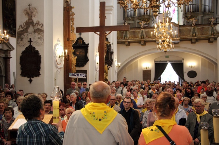 Pielgrzymka niewidomych do Łowicza, cz. I