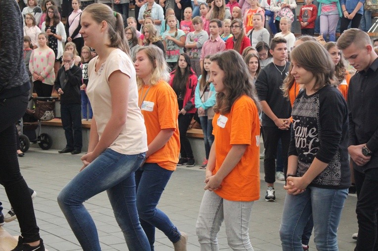 Młodzi w amfiteatrze w Żywcu - cz. 2, 2015