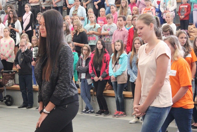 Młodzi w amfiteatrze w Żywcu - cz. 2, 2015