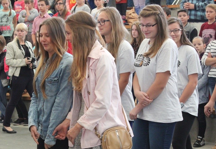 Młodzi w amfiteatrze w Żywcu - cz. 2, 2015