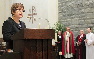  Czy jesteśmy wiarygodnymi świadkami pokoju i miłosierdzia? – pyta Magdalena Wolnik, odpowiedzialna za Wspólnotę Sant’Egidio w Warszawie. Wspólnota jest współorganizatorem modlitwy za uchodźców w kościele św. Marcina przy ul. Piwnej