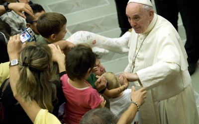 Franciszek: Kościół matką, nie sztywnym stowarzyszeniem
