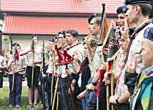 Apel na przykościelnym placu