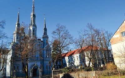 Świątynia Miłosierdzia i Miłości  – mariawicka katedra w Płocku jest siedzibą biskupa naczelnego