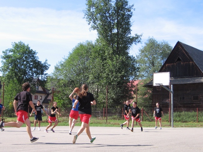 Sportowa niedziela i Dzień Otwartych Chałup