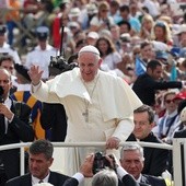 Papież: Wśród uchodźców mogą być terroryści
