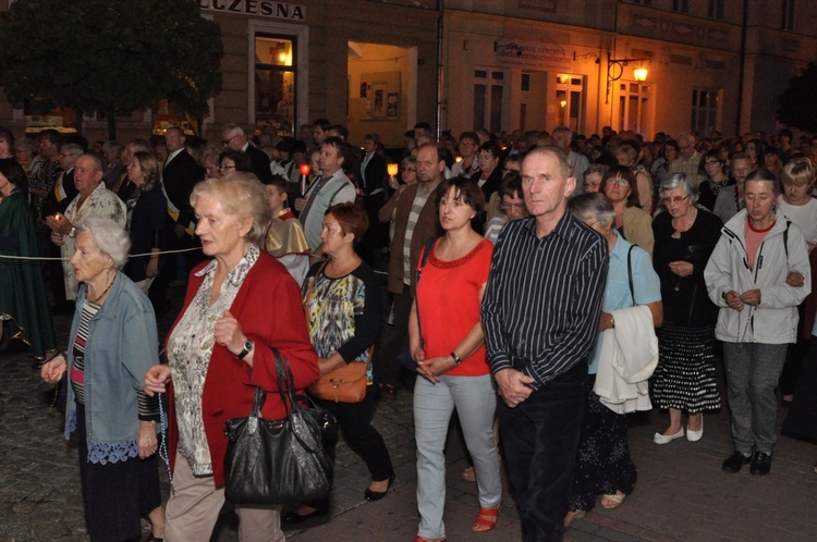 Procesja z tarnowską Pietą