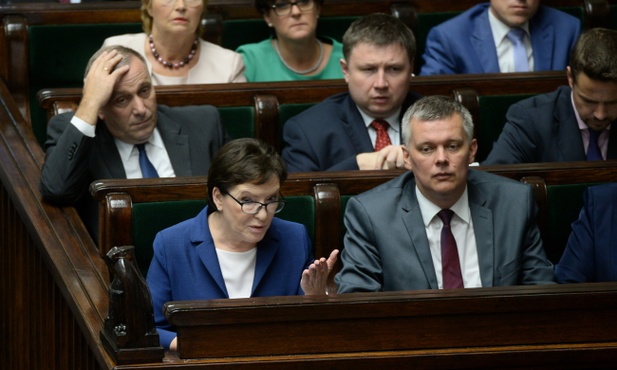 W Sejmie trwa debata o uchodźcach 