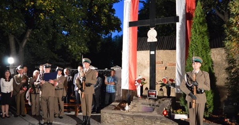 Chwała bohaterom!