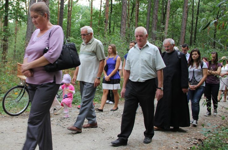 Pielgrzymka rowerowa młodzieży z okręgu dąbrowskiego do Zabawy