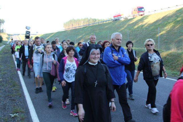 Pielgrzymka ze Świebodzina do Rokitna