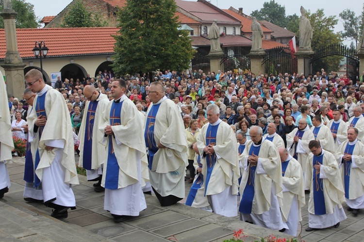 8. Pielgrzymka Rodzin do Kalwarii Zebrzydowskiej - cz. 1