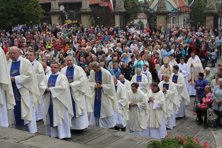 8. Pielgrzymka Rodzin do Kalwarii Zebrzydowskiej - cz. 1