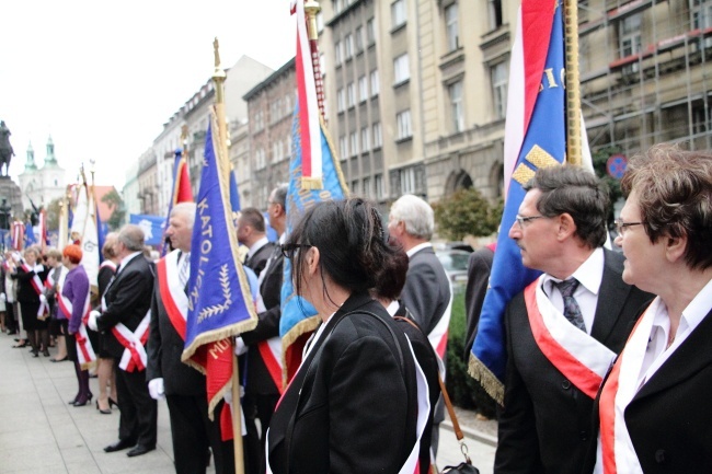 Marsz Akcji Katolickiej z pl. Matejki na Rynek Główny