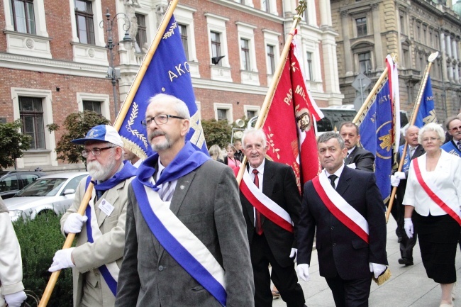 Marsz Akcji Katolickiej z pl. Matejki na Rynek Główny