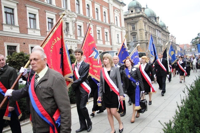 Marsz Akcji Katolickiej z pl. Matejki na Rynek Główny