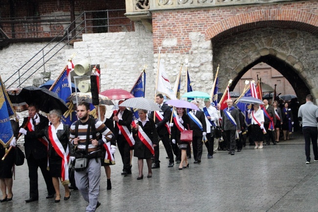 Marsz Akcji Katolickiej z pl. Matejki na Rynek Główny