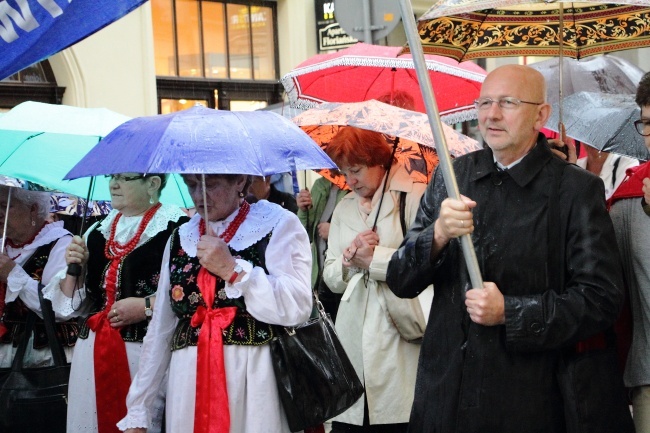 Marsz Akcji Katolickiej z pl. Matejki na Rynek Główny