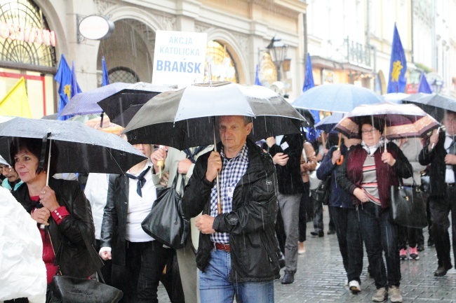 Marsz Akcji Katolickiej z pl. Matejki na Rynek Główny