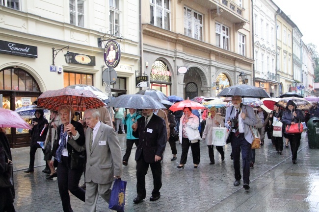 Marsz Akcji Katolickiej z pl. Matejki na Rynek Główny