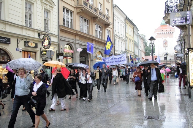 Marsz Akcji Katolickiej z pl. Matejki na Rynek Główny