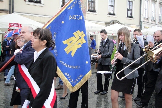 Marsz Akcji Katolickiej z pl. Matejki na Rynek Główny