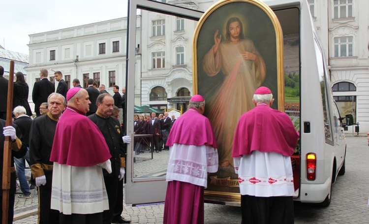 Obraz Jezusa Miłosiernego już przyjechał do Cieszyna! - cz. 1