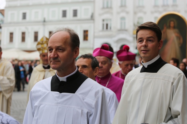 Powitanie obrazu Jezusa Miłosiernego w kościele św. Marii Magdaleny w Cieszynie