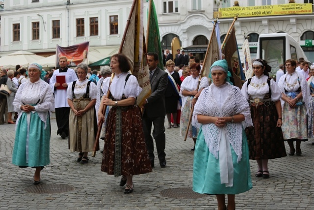 Powitanie obrazu Jezusa Miłosiernego w kościele św. Marii Magdaleny w Cieszynie