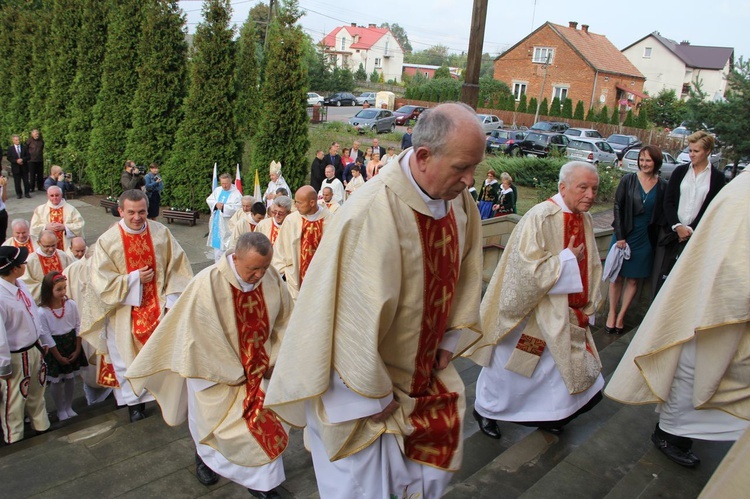 Kościół oddany Bogu